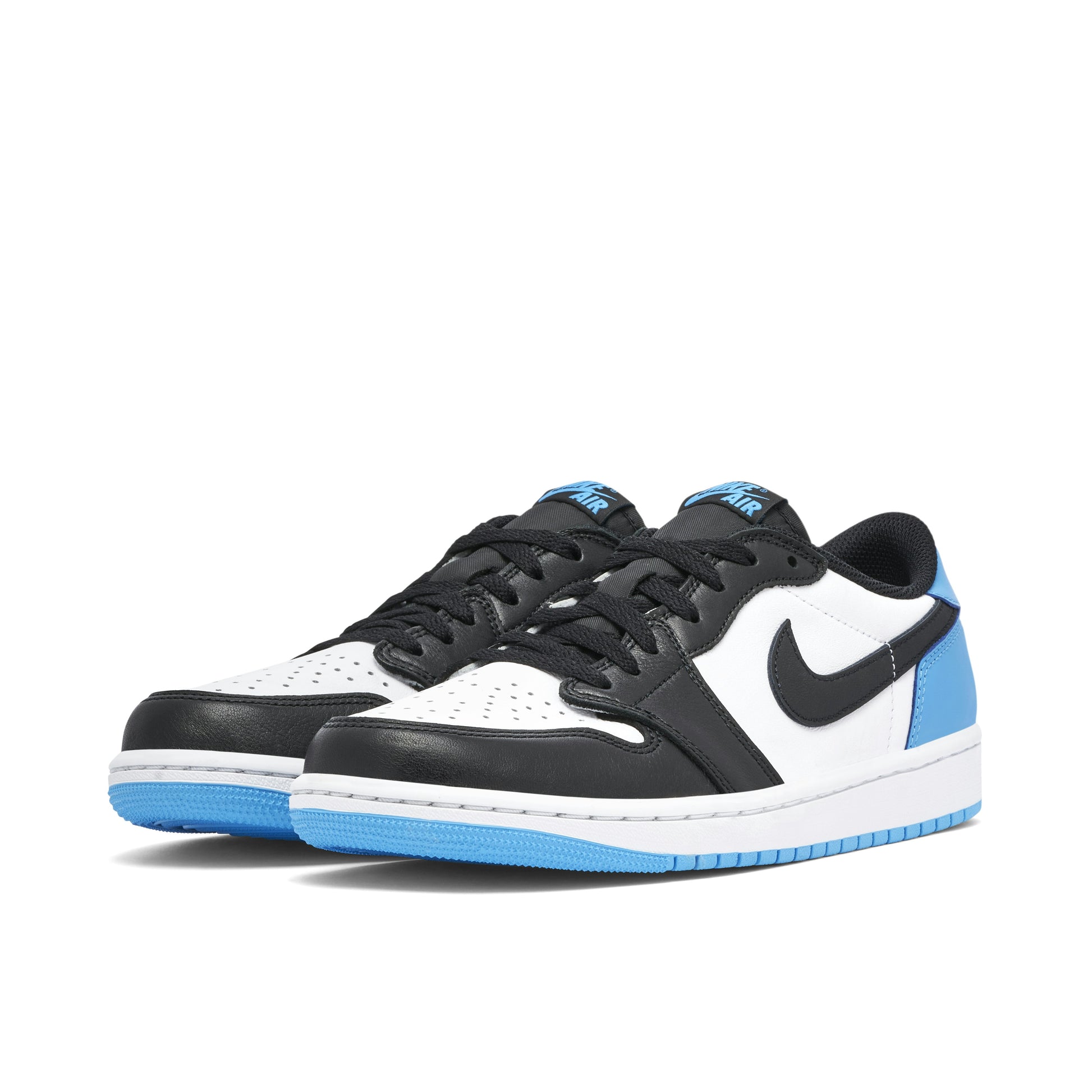 Air Jordan 1 Retro Low OG UNC