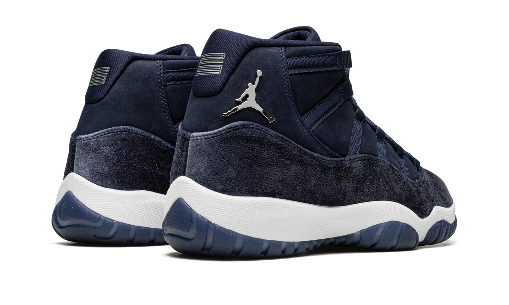 AIR JORDAN 11 VELVET WMNS
